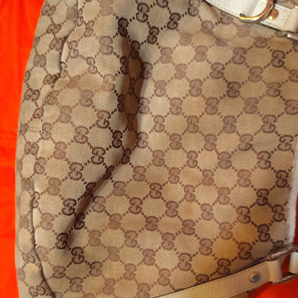 Gucci Brown GG Canvas Tote with Cream Leather Trim - Picture 2 of 5
